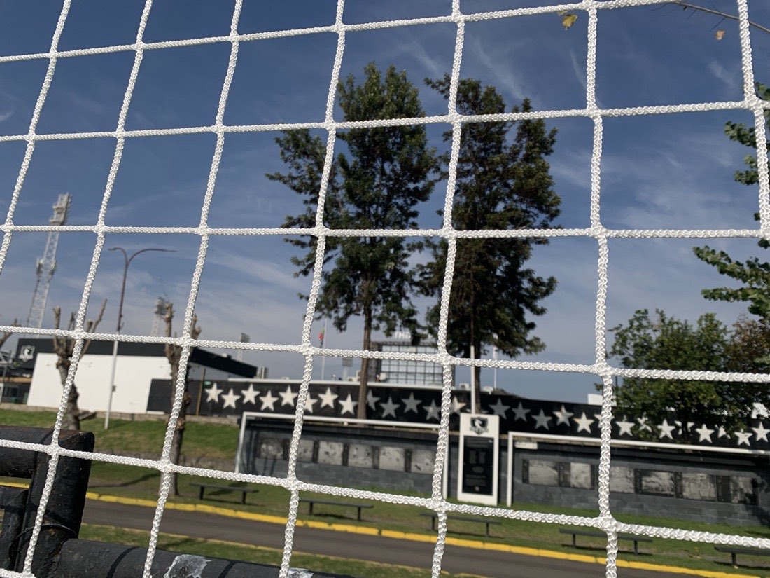Malla perimetral en el centro de entrenamiento de Colo-Colo